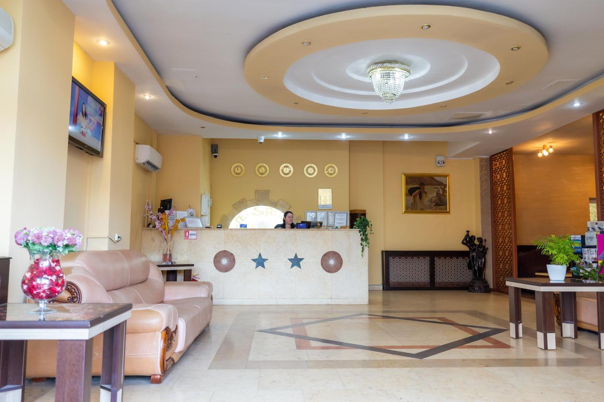 Hotel Sir Colentina Бухарест Екстер'єр фото